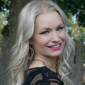 Meet your Posher, Marti